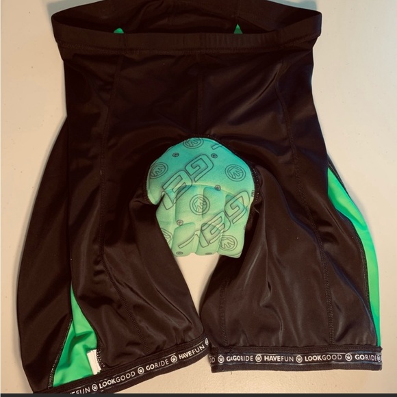 Cycling Shorts - Picture 15 of 15